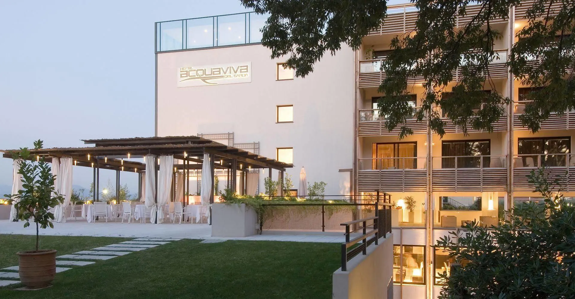 Hotel Acquaviva Del Garda contacts