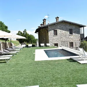 Cascina Belvedi Landhuis